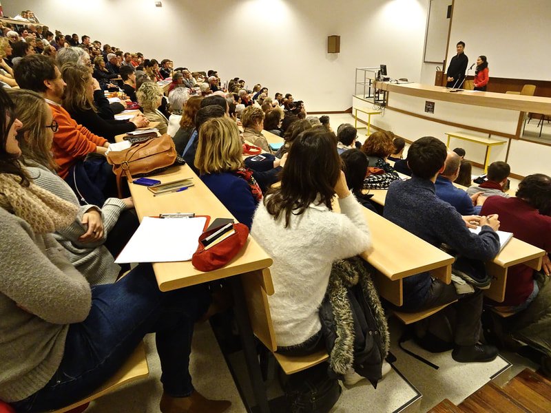 Conférence à l’Université de médecine, par Maître Zhang Mingliang, 2018